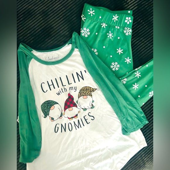 Chillin with my Gnomies Set 3/4 Sleeve Tee Matching Green Snowflake Leggings XXL - Picture 1 of 7